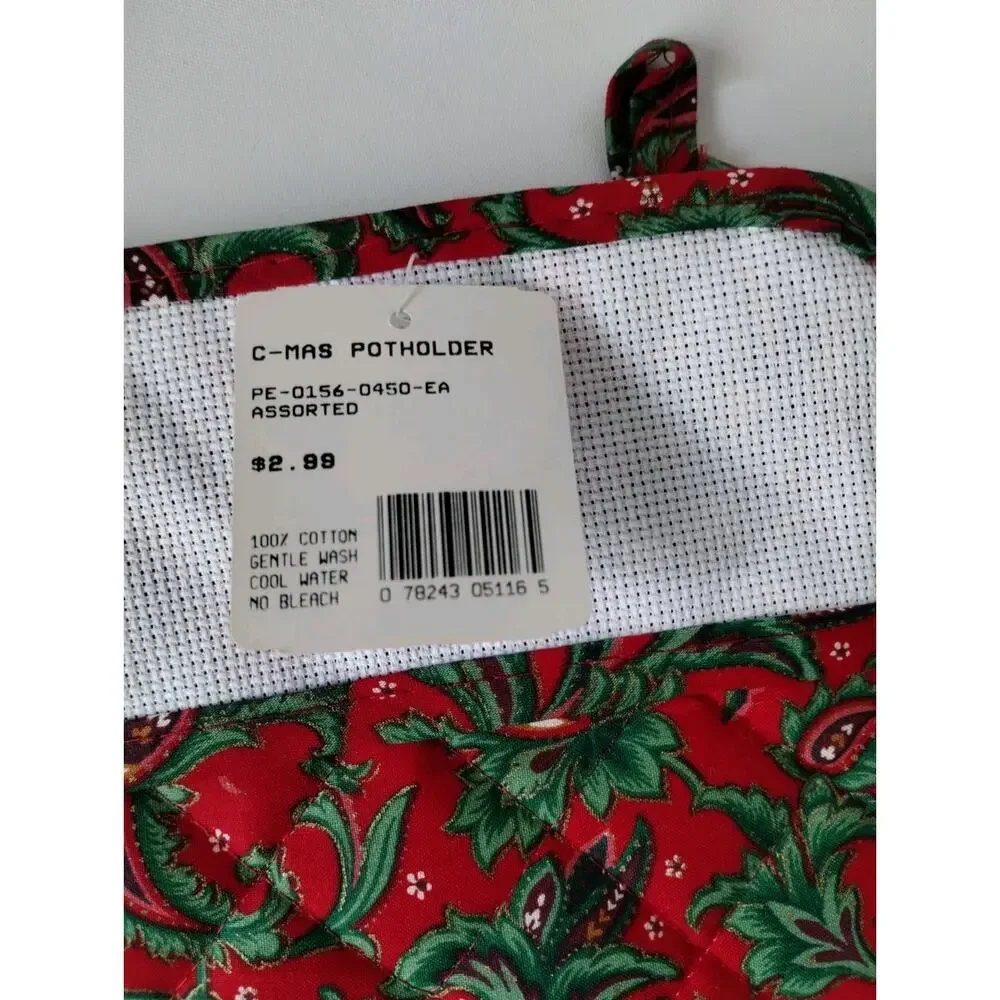 2 Charles Craft 14CT Quilted Potholders to Cross Stitch Patchwork Red Green NWT